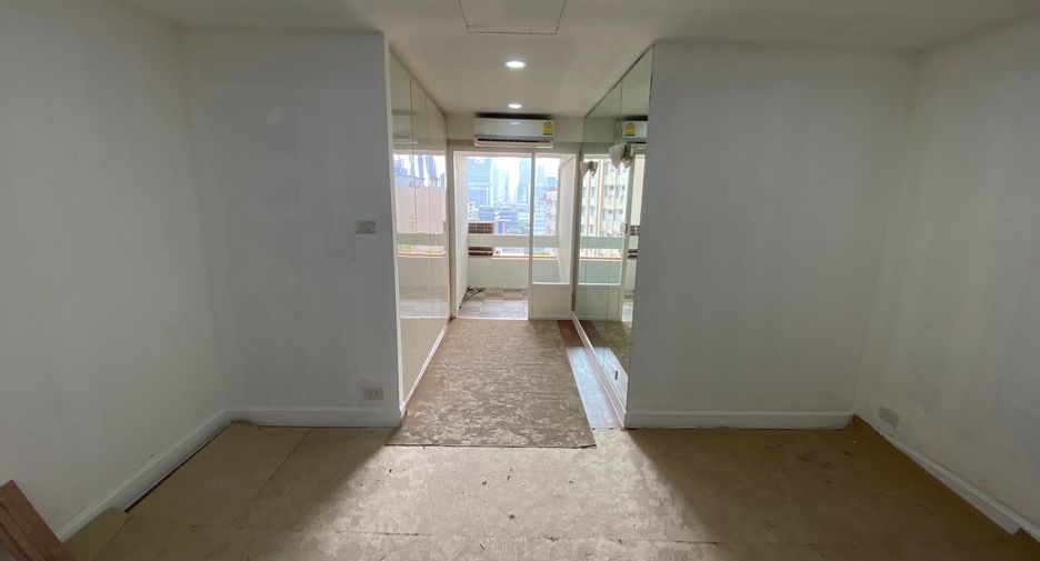 Продажа 2 спальни кондо в Кхлонг Тоеи, Бангкок
