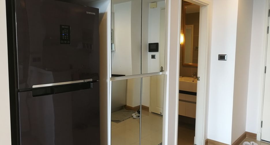 For sale 1 bed condo in Huai Khwang, Bangkok