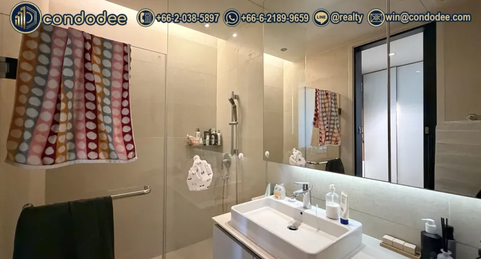 Condo en venta de 2 habitaciones en Yan Nawa, Bangkok