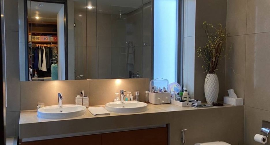 À vendre 2 chambres condo à Sathon, Bangkok