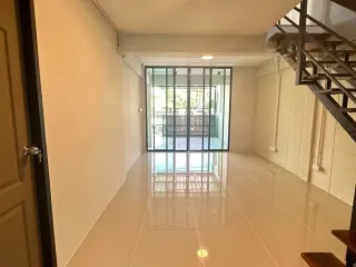 For sale 2 bedrooms townhouse in San Kamphaeng, Chiang Mai