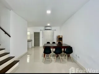 For rent 3 ベッドルーム townhouse in Mueang Chiang Mai, Chiang Mai