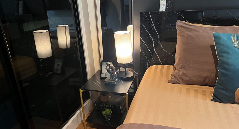 À vendre 1 chambre condo à Bang Rak, Bangkok
