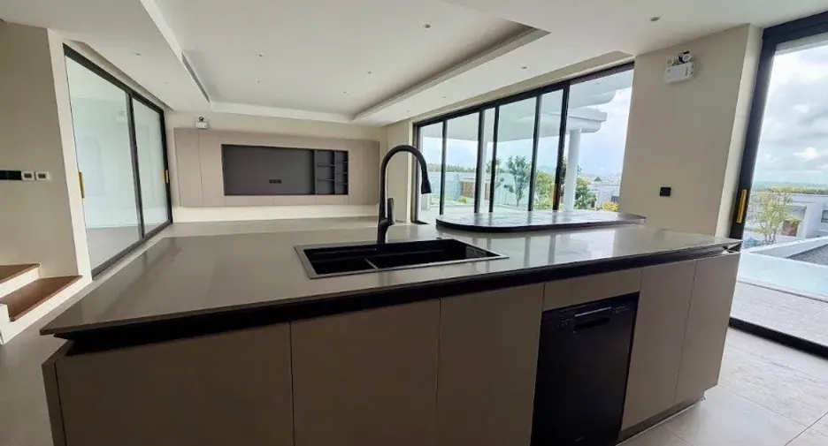 Villa en venta de 4 habitaciones en Thalang, Phuket