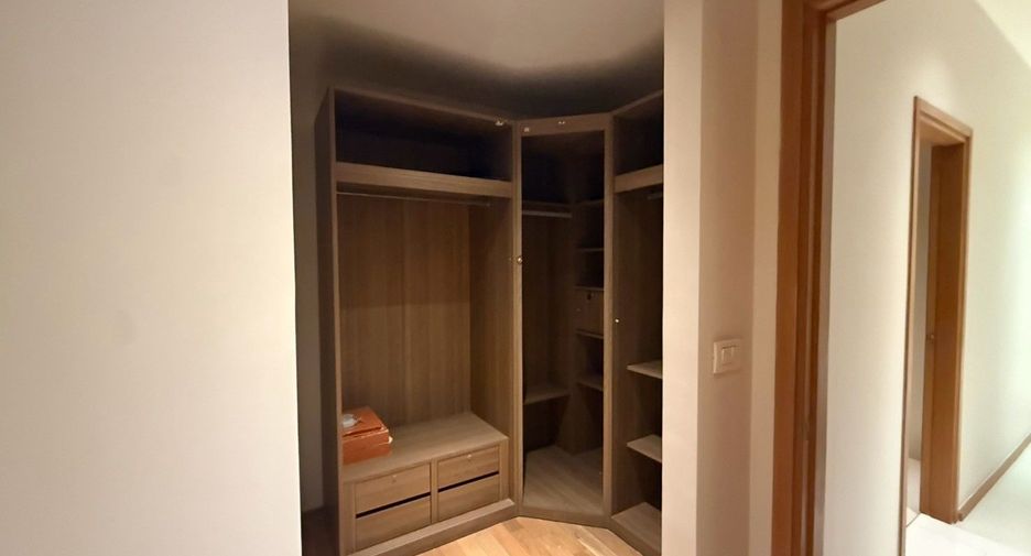 À vendre 2 chambres condo à Khlong Toei, Bangkok