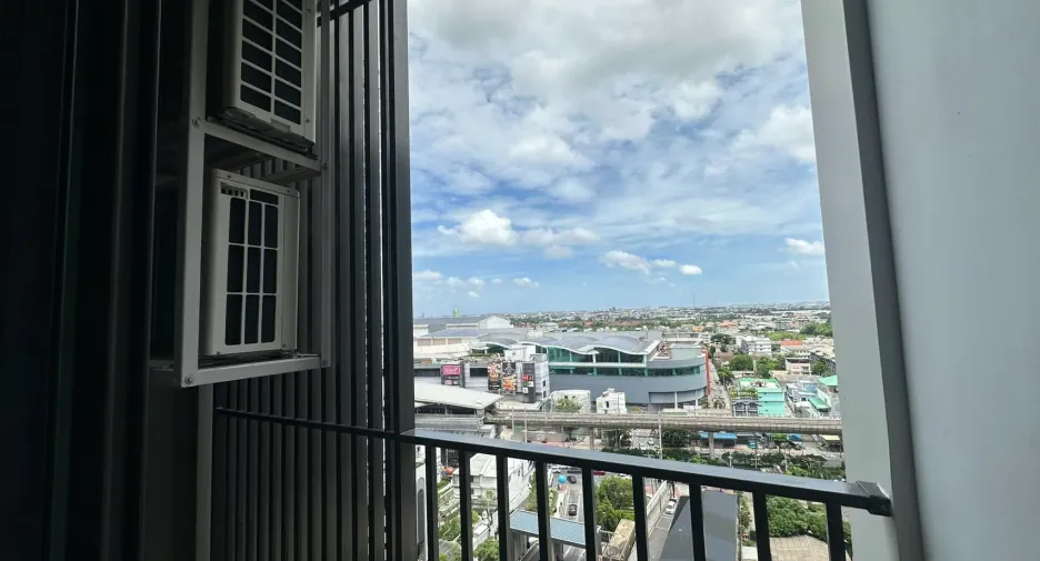 À vendre 1 chambre condo à Phasi Charoen, Bangkok