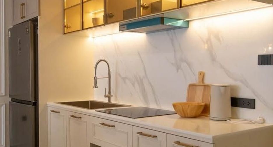 Apartamento en alquiler de 2 habitaciones en Ratchathewi, Bangkok