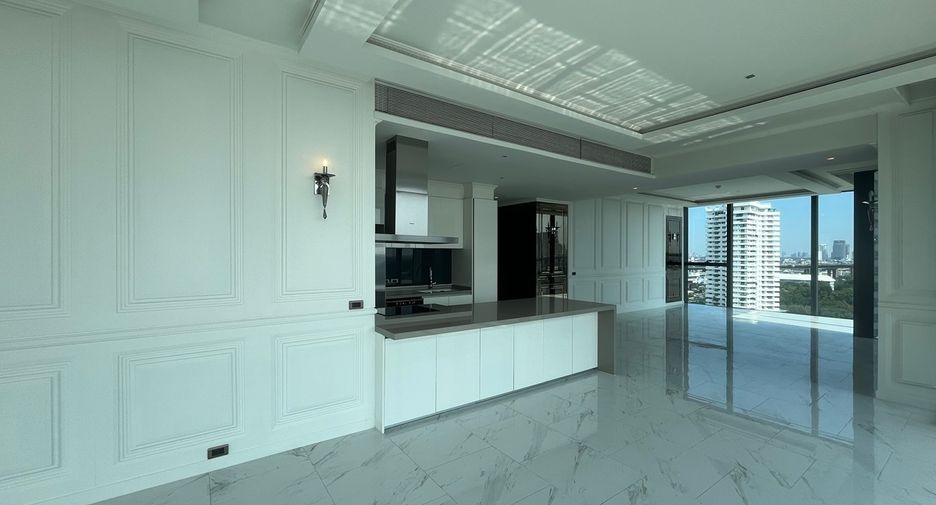 Condo en venta de 4 habitaciones en Bang Kho Laem, Bangkok