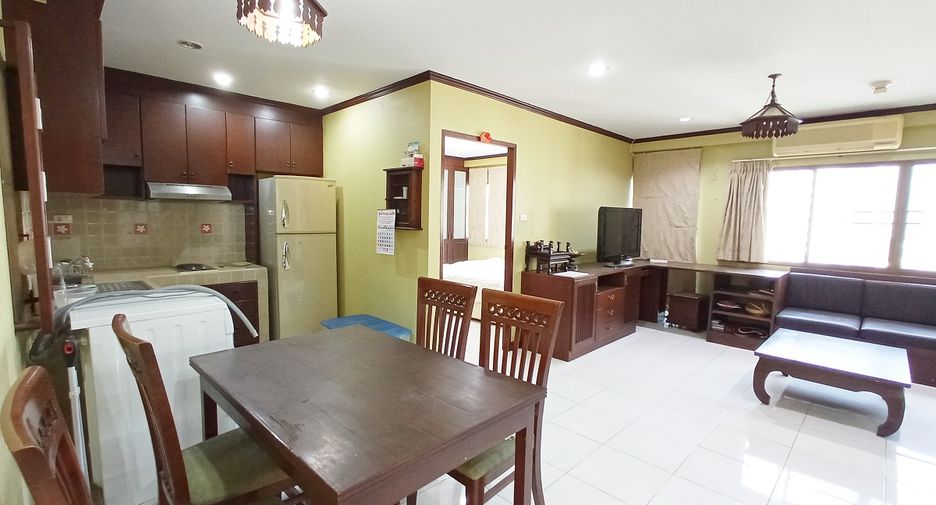 For sale 2 bedrooms condo in Khlong Toei, Bangkok
