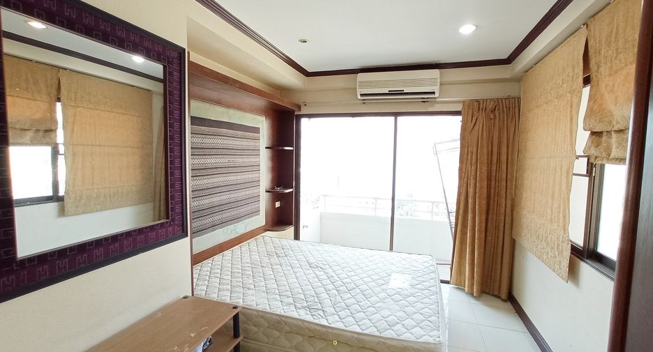 For sale 2 bedrooms condo in Khlong Toei, Bangkok