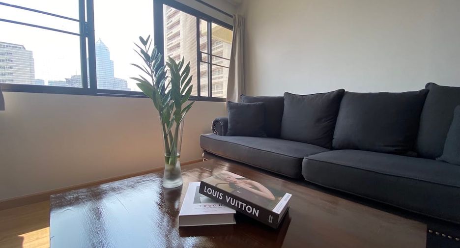 For sale 2 bedrooms condo in Khlong Toei, Bangkok