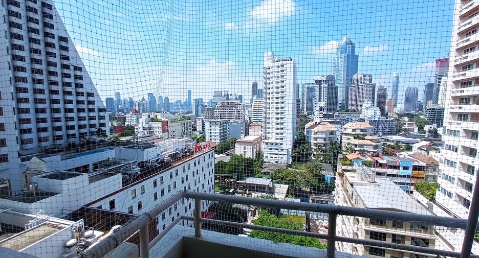For sale 2 bedrooms condo in Khlong Toei, Bangkok