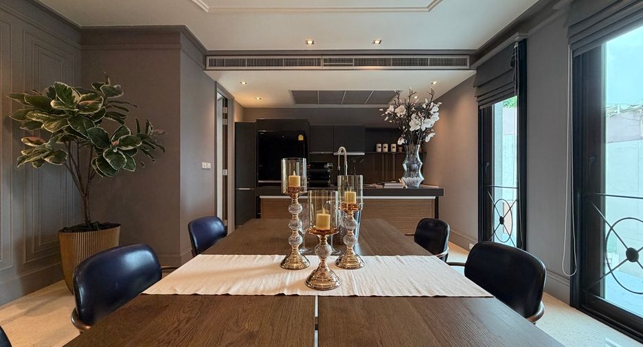 Condo en venta de 2 habitaciones en Yan Nawa, Bangkok