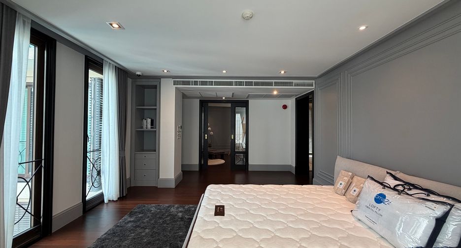 Condo en venta de 2 habitaciones en Yan Nawa, Bangkok