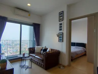Condo en venta de 2 habitaciones en Bang Na, Bangkok