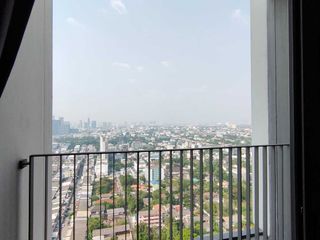 Condo en venta de 2 habitaciones en Bang Na, Bangkok