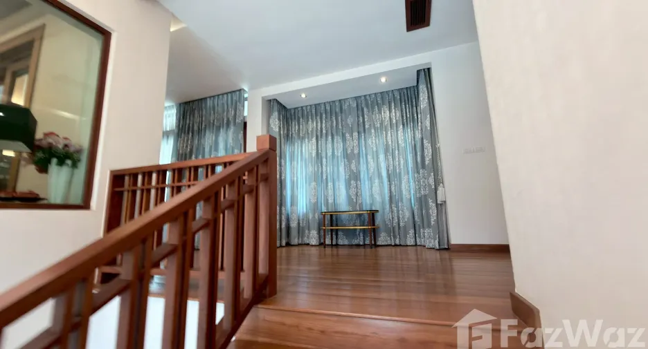 Haus zum Kauf mit 4 Zimmer in Mueang Chiang Mai, Chiang Mai