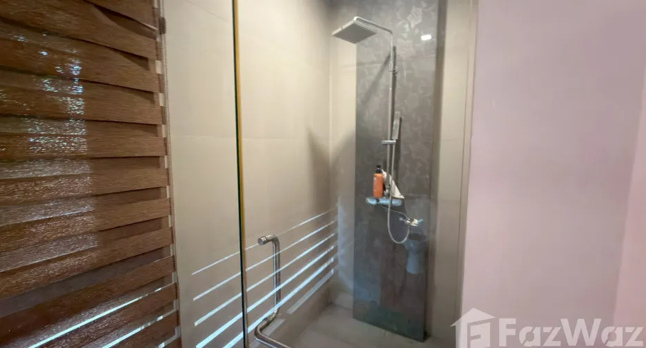 Haus zum Kauf mit 4 Zimmer in Mueang Chiang Mai, Chiang Mai