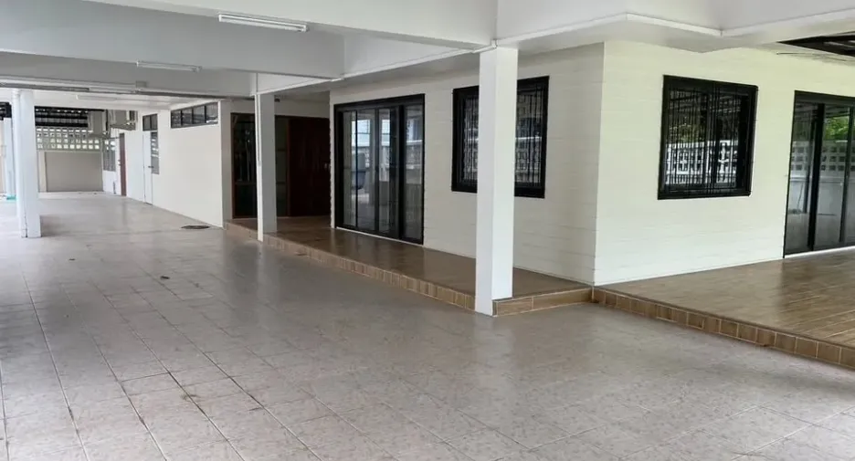For rent 6 ベッドルーム house in Suan Luang, Bangkok