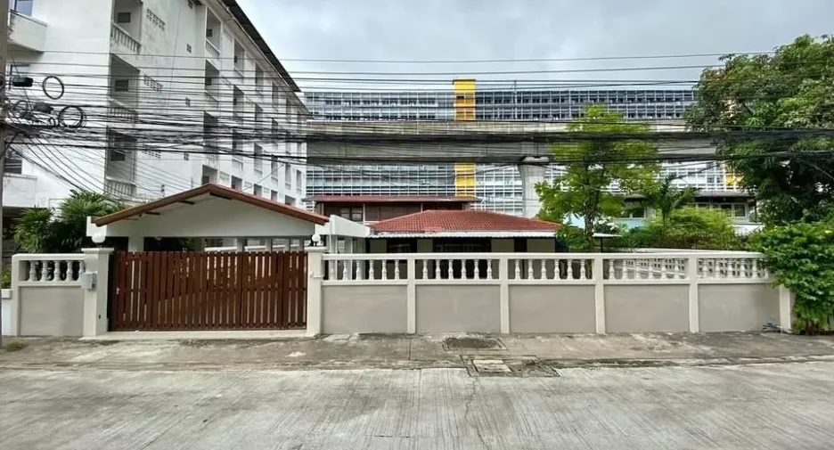 For rent 6 ベッドルーム house in Suan Luang, Bangkok