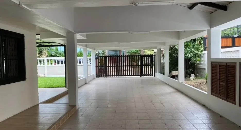 For rent 6 ベッドルーム house in Suan Luang, Bangkok