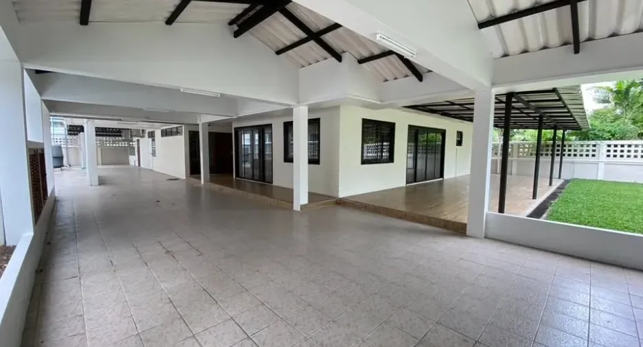 For rent 6 ベッドルーム house in Suan Luang, Bangkok