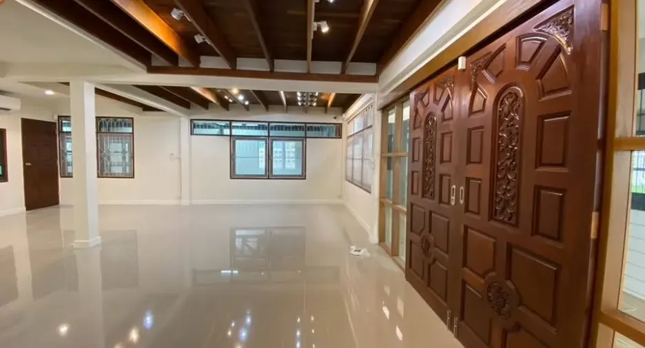 For rent 6 ベッドルーム house in Suan Luang, Bangkok