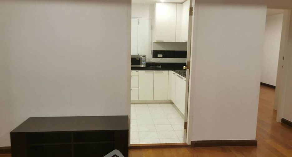 À vendre 2 chambres condo à Watthana, Bangkok