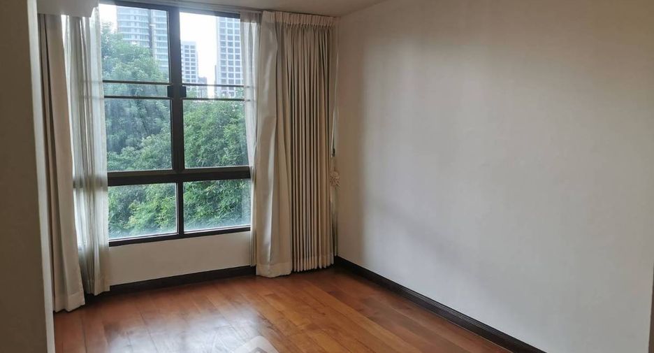 À vendre 2 chambres condo à Watthana, Bangkok