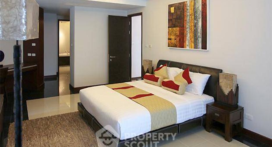 For sale 3 bedrooms condo in Jomtien, Pattaya