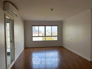 Condo en venta de 2 habitaciones en Huai Khwang, Bangkok
