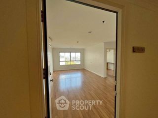 Condo en venta de 2 habitaciones en Huai Khwang, Bangkok