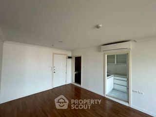 Condo en venta de 2 habitaciones en Huai Khwang, Bangkok