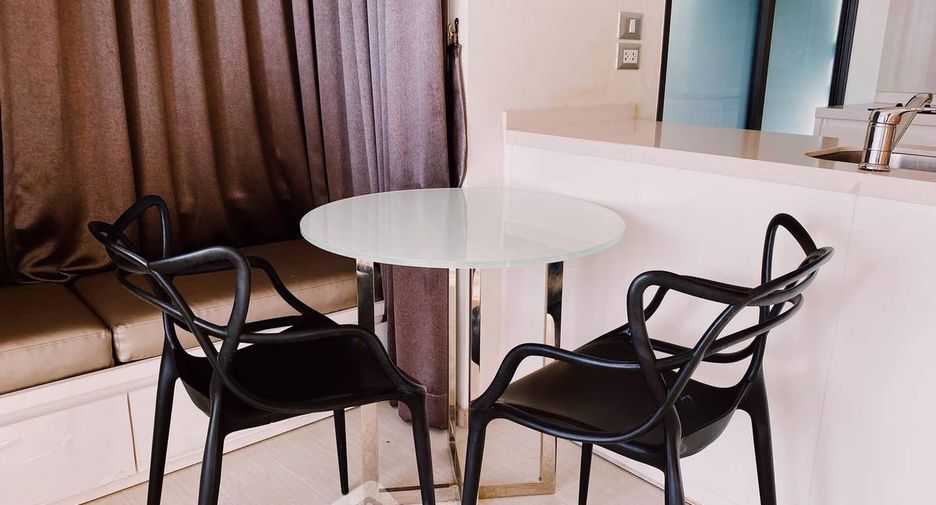 For rent 1 bed condo in Khlong Toei, Bangkok