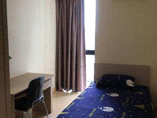 For rent and for sale 2 bedrooms condo in Huai Khwang, Bangkok