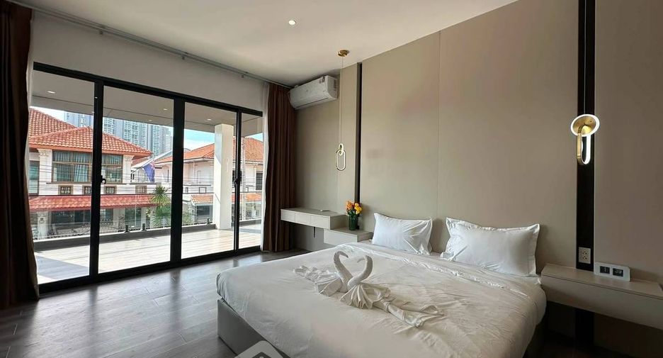 Casa en venta de 5 habitaciones en Bang Lamung, Chonburi