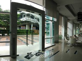出售 1 卧室 公寓 在 Thon Buri, 曼谷