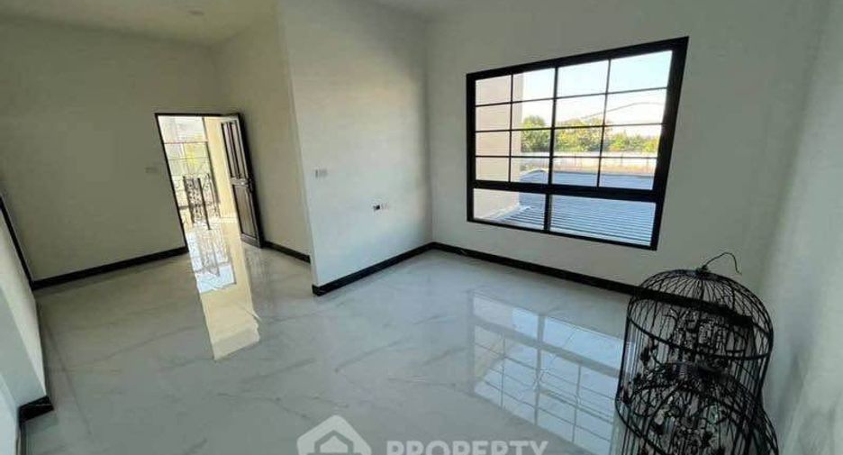 Haus zum Kauf mit 4 Zimmer in Mueang Chon Buri, Chonburi