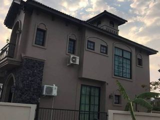 Haus zum Kauf mit 4 Zimmer in Mueang Chon Buri, Chonburi