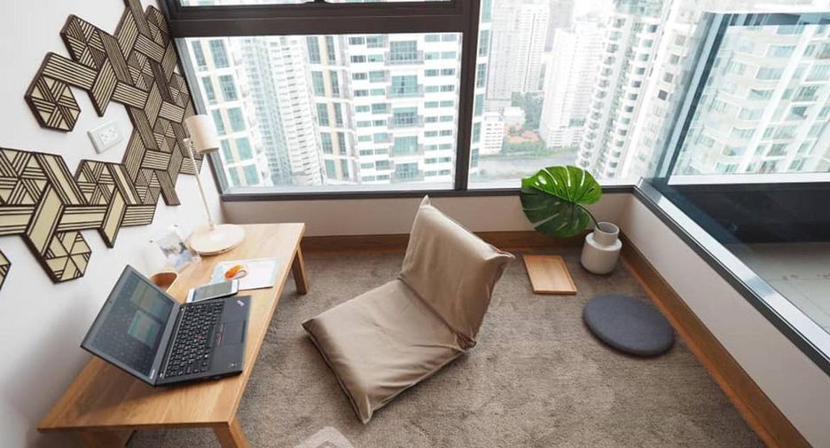 Condo en alquiler y en venta de 2 habitaciones en Khlong Toei, Bangkok