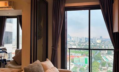 出租 和 出售 1 卧室 公寓 在 Phaya Thai, 曼谷