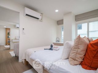 For sale 2 bedrooms condo in Khlong San, Bangkok