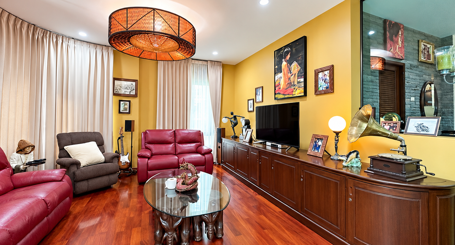 À vendre 6 chambres villa à Hang Dong, Chiang Mai