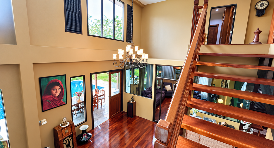 À vendre 6 chambres villa à Hang Dong, Chiang Mai