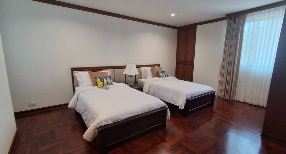 For rent 4 ベッドルーム condo in Khlong Toei, Bangkok