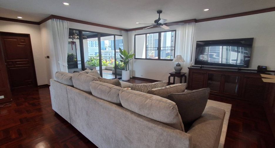 For rent 4 ベッドルーム condo in Khlong Toei, Bangkok