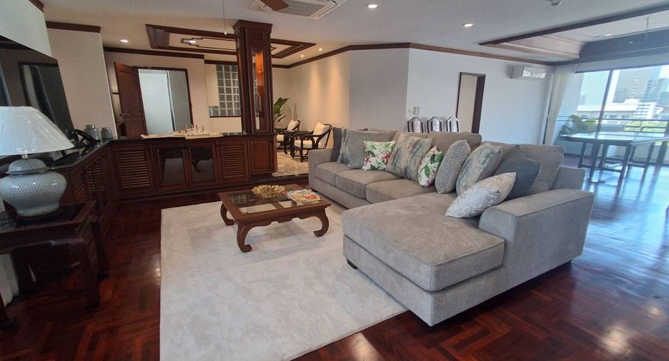 For rent 4 ベッドルーム condo in Khlong Toei, Bangkok