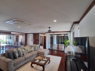 For rent 4 ベッドルーム condo in Khlong Toei, Bangkok