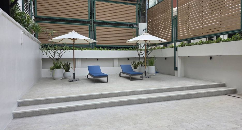 For rent 4 ベッドルーム condo in Khlong Toei, Bangkok