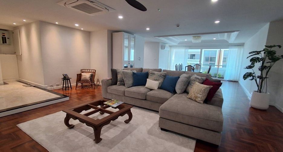 For rent 4 ベッドルーム condo in Khlong Toei, Bangkok
